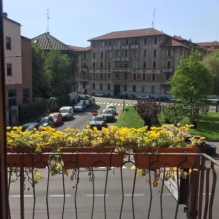 Gioia Milán